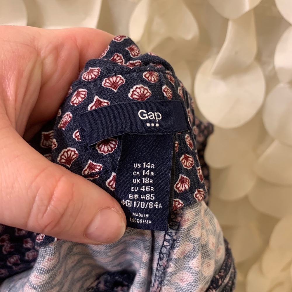 Gap Patterned Pants - Picture 4 of 4